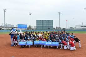 “举重之乡”托举生命重量 一份特殊“伴手礼”递出城市暖心名片